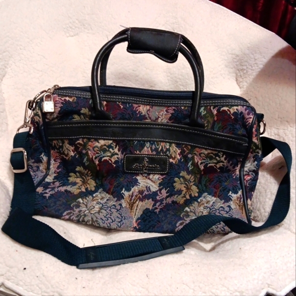 Atlantic Vintage Carry On Shoulder Bag Green Floral Tapestry #39890-88F - Picture 1 of 7